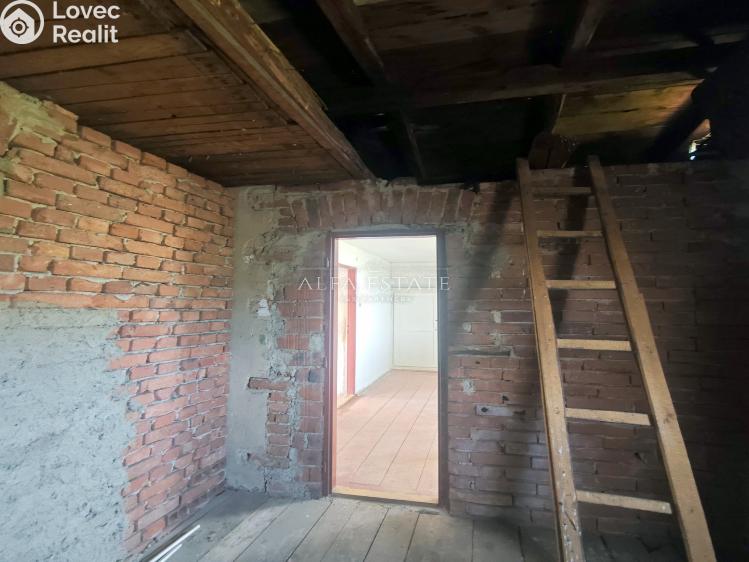 Prodej rodinného domu Valeč č. 39