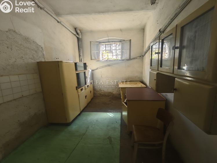 Prodej rodinného domu Valeč č. 42