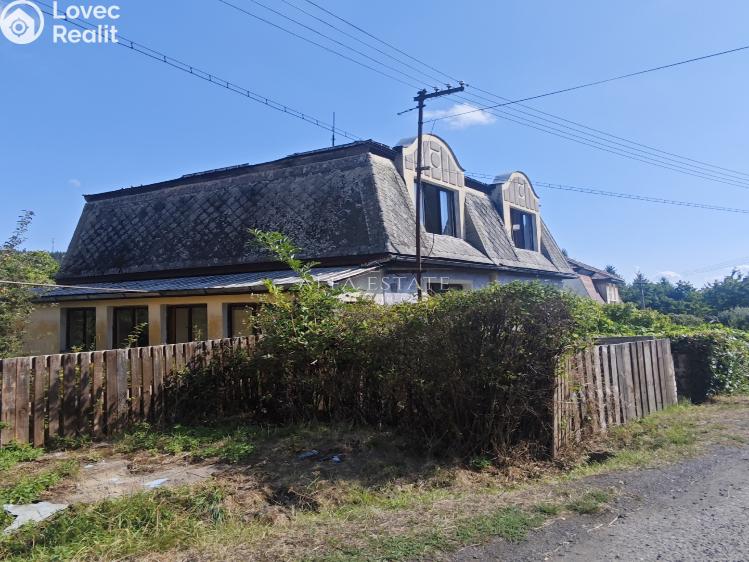 Продажа семейного дома Valeč, Jabloňová č. 4