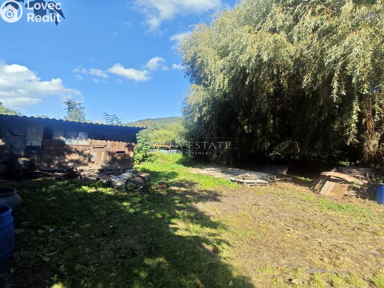 Продажа семейного дома Valeč, Jabloňová č. 11