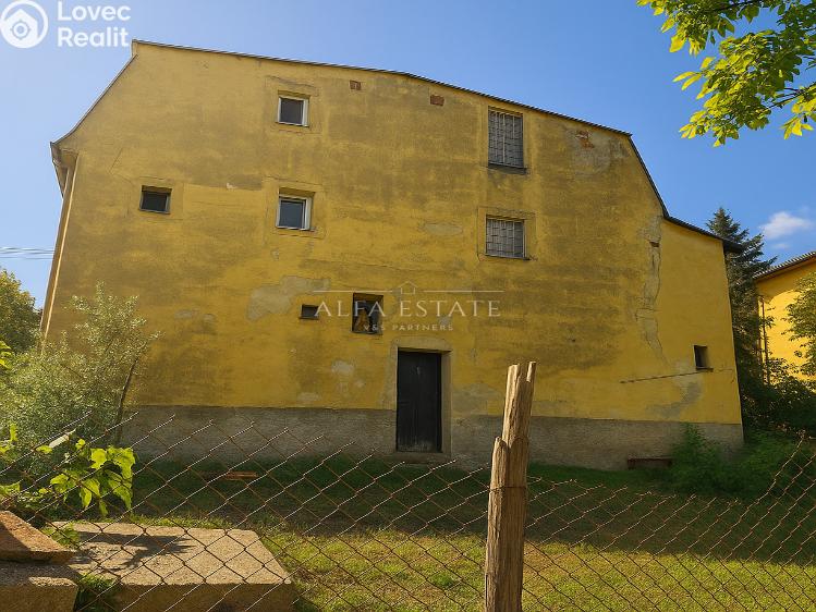 Продажа семейного дома Valeč, Jabloňová č. 14