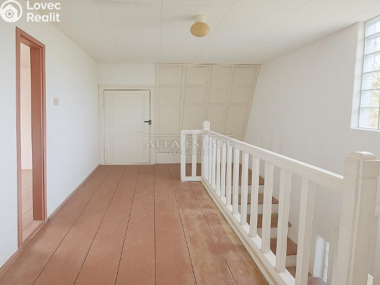 Продажа семейного дома Valeč, Jabloňová č. 21