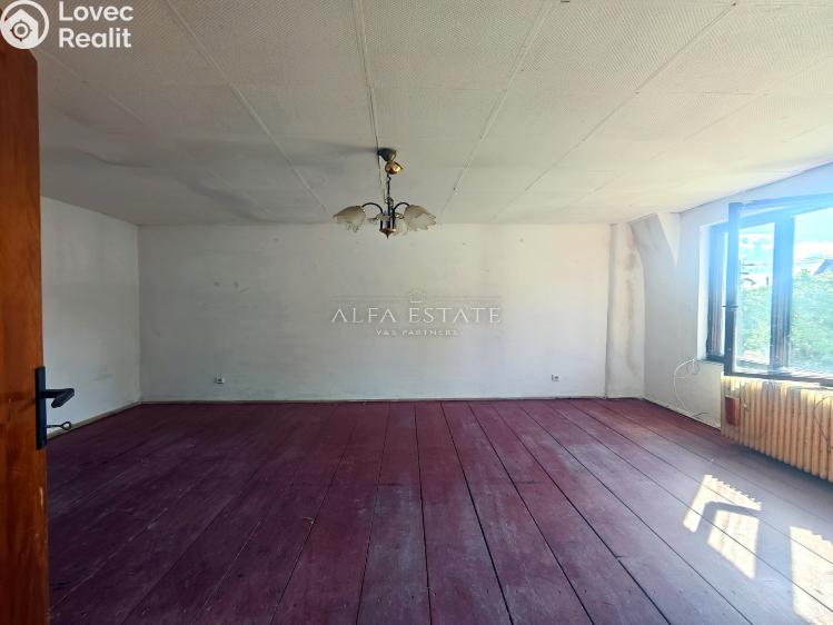 Продажа семейного дома Valeč, Jabloňová č. 30