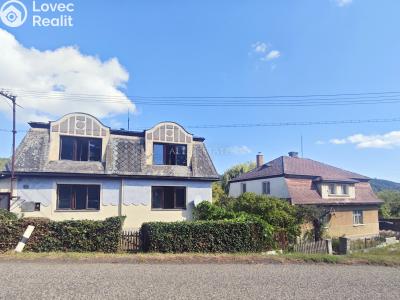 Продаж сімейного будинку Valeč, Jabloňová č. 1
