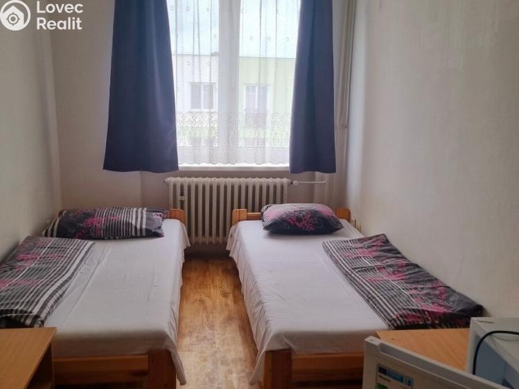 Pronájem pokoje Plzeň, Zahradní 2078/21 č. 8