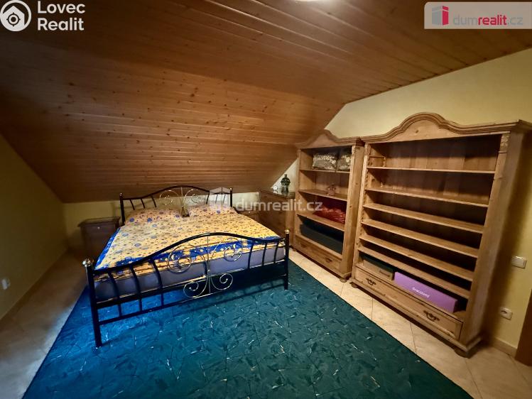 Pronájem bytu 3+1 Valy, Na Stráni č. 11