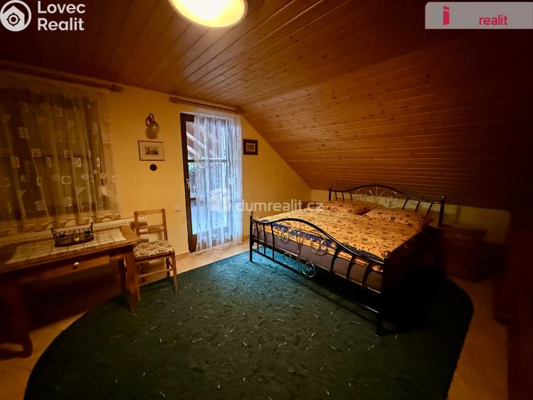 Pronájem bytu 3+1 Valy, Na Stráni č. 12