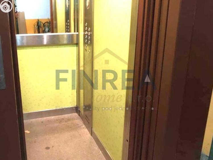 Продажа квартиры 4+1 Krupka, Karla Čapka č. 16