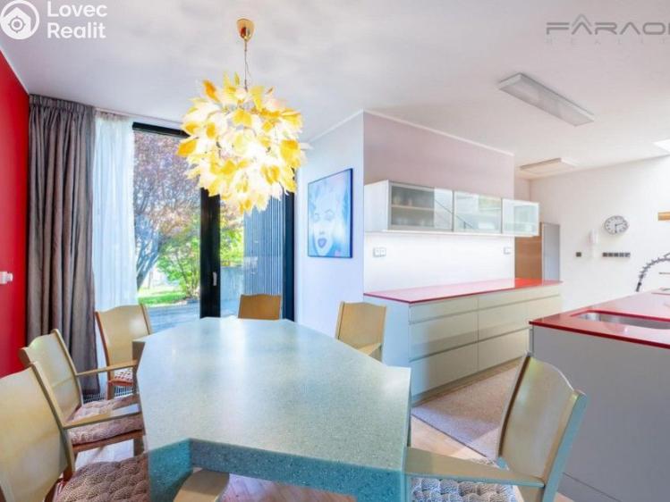 Prodej rodinného domu Praha, Suttnerové č. 7