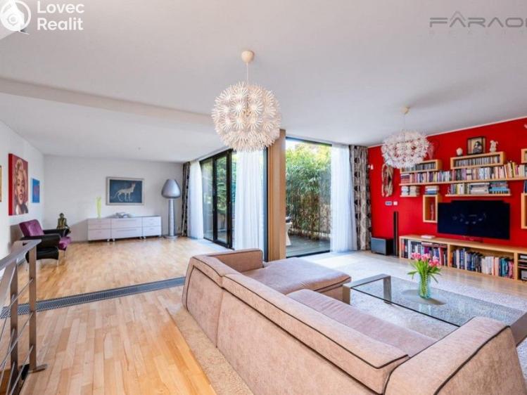 Prodej rodinného domu Praha, Suttnerové č. 13