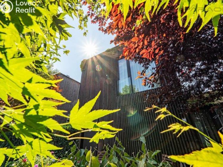 Продаж сімейного будинку Praha, Suttnerové č. 6