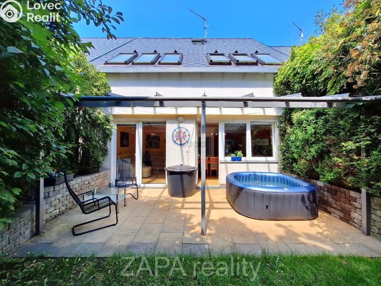 Продаж сімейного будинку Praha, Pod Nouzovem 996/30 č. 3