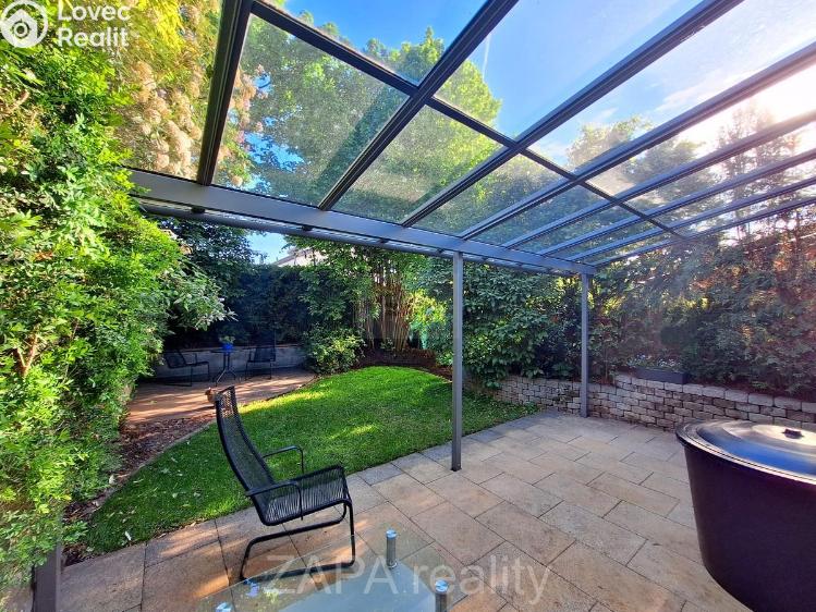 Продаж сімейного будинку Praha, Pod Nouzovem 996/30 č. 10