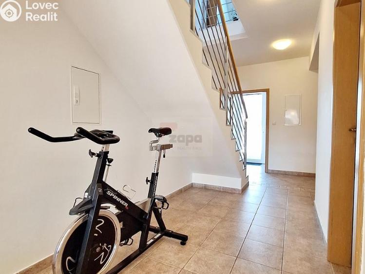 Продаж сімейного будинку Praha, Pod Nouzovem 996/30 č. 19