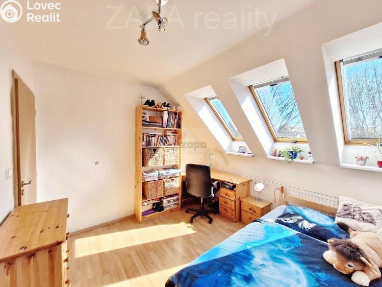 Продаж сімейного будинку Praha, Pod Nouzovem 996/30 č. 28