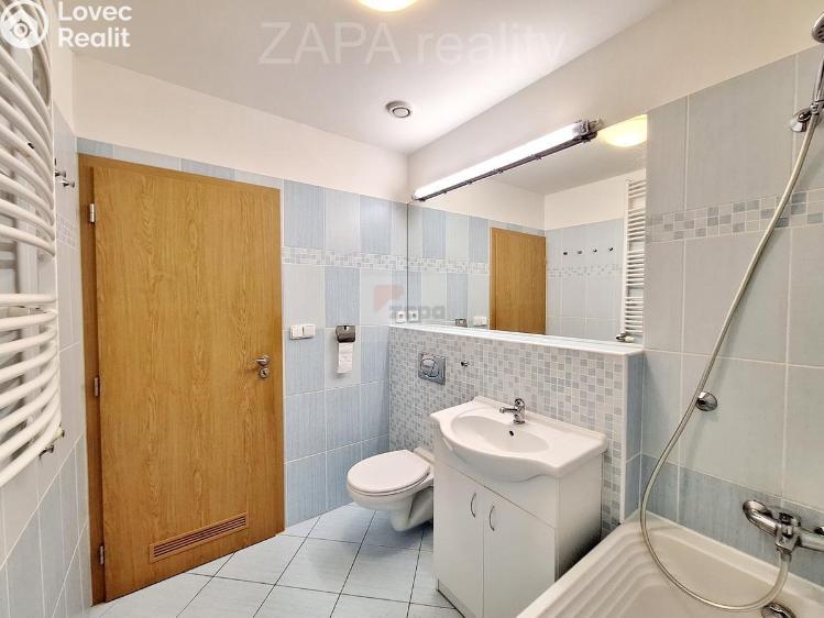 Продаж сімейного будинку Praha, Pod Nouzovem 996/30 č. 33