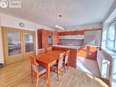 Продаж сімейного будинку Praha, Pod Nouzovem č. 5