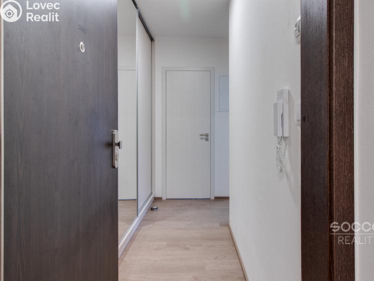 Pronájem bytu 1+KK Praha, Šternovská č. 11