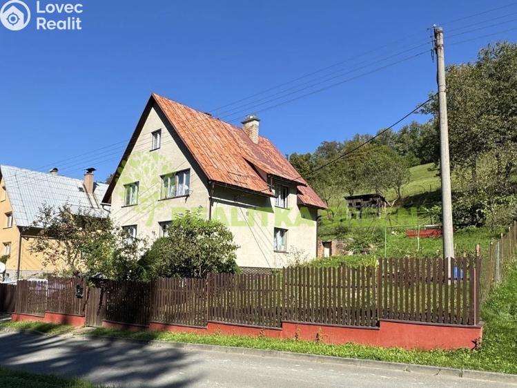 Prodej rodinného domu Vsetín, Dlúhé 619 č. 1