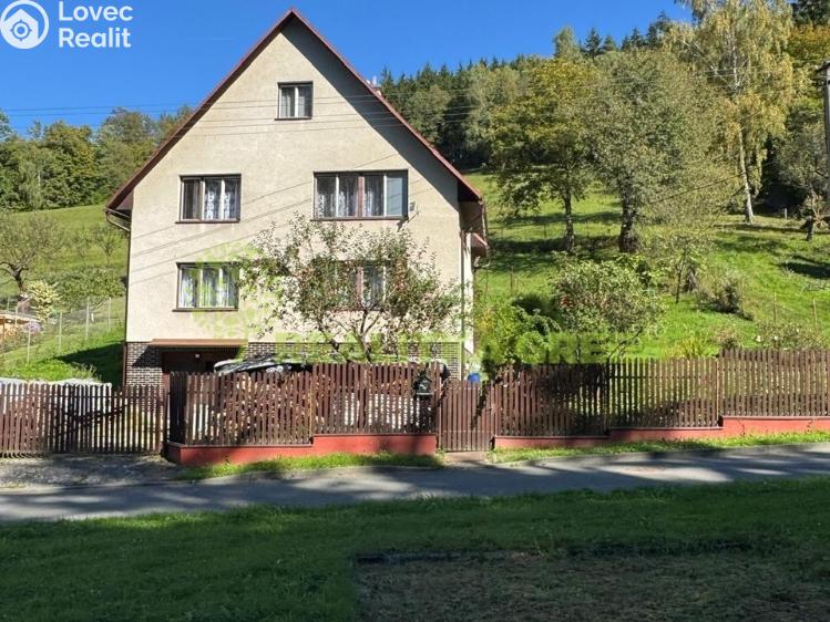 Prodej rodinného domu Vsetín, Dlúhé 619 č. 13