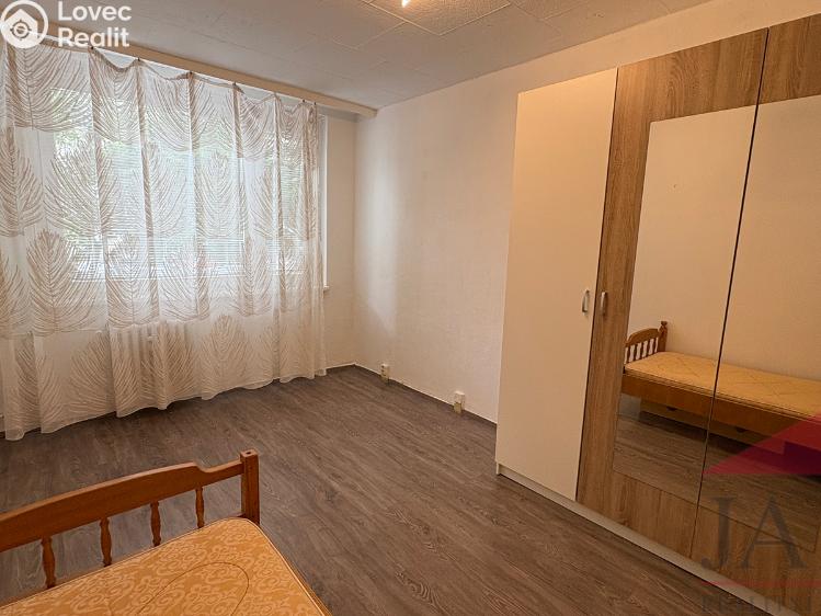 Prodej bytu 3+1 Praha, Borovanského 2219/9 č. 17