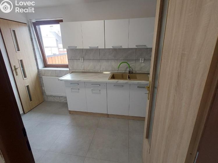 Pronájem bytu 3+1 Stříbro, Bezručova č. 8