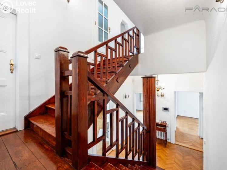 Pronájem vily Černošice č. 11