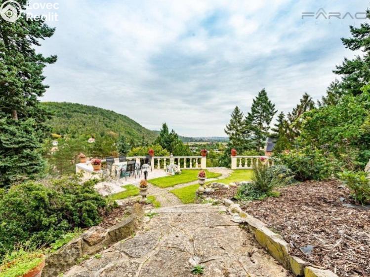 Pronájem vily Černošice č. 12