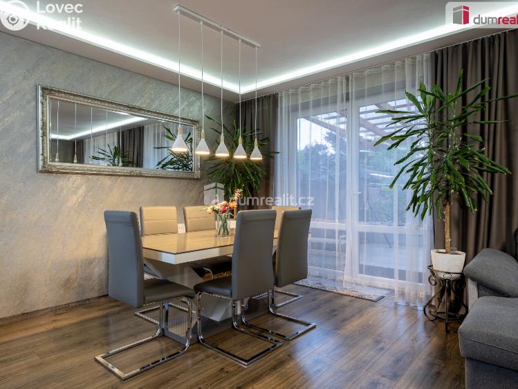 Prodej rodinného domu Veltrusy, Lomená č. 2