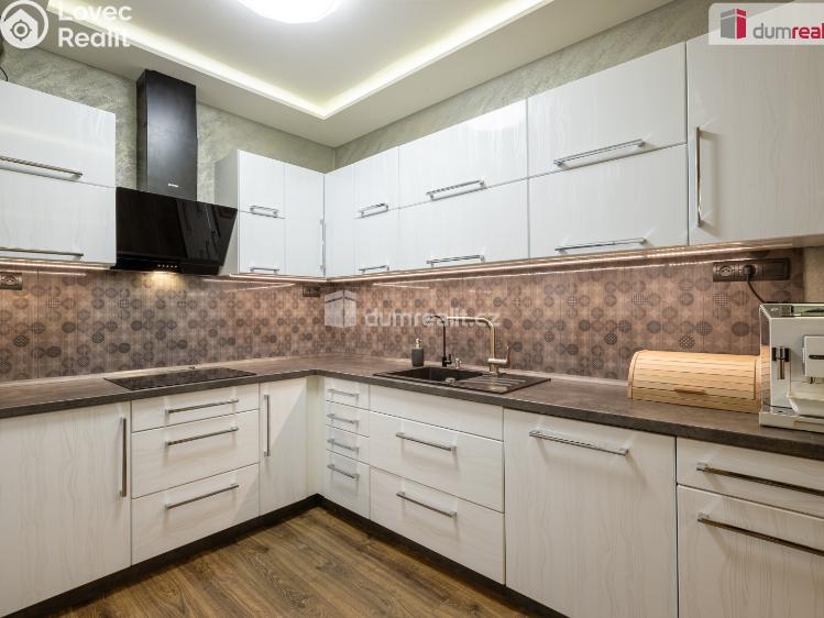 Prodej rodinného domu Veltrusy, Lomená č. 14