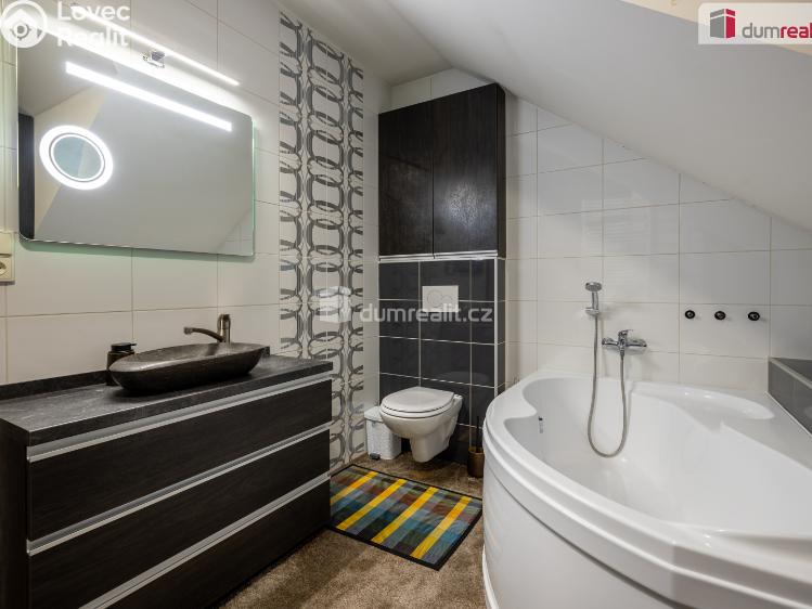 Prodej rodinného domu Veltrusy, Lomená č. 27