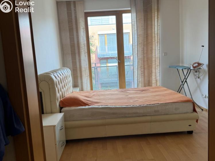 Pronájem bytu 3+KK Praha, Naardenská č. 4