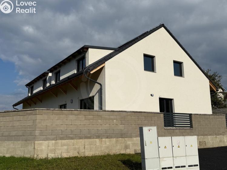 Pronájem rodinného domu Dubičné č. 21