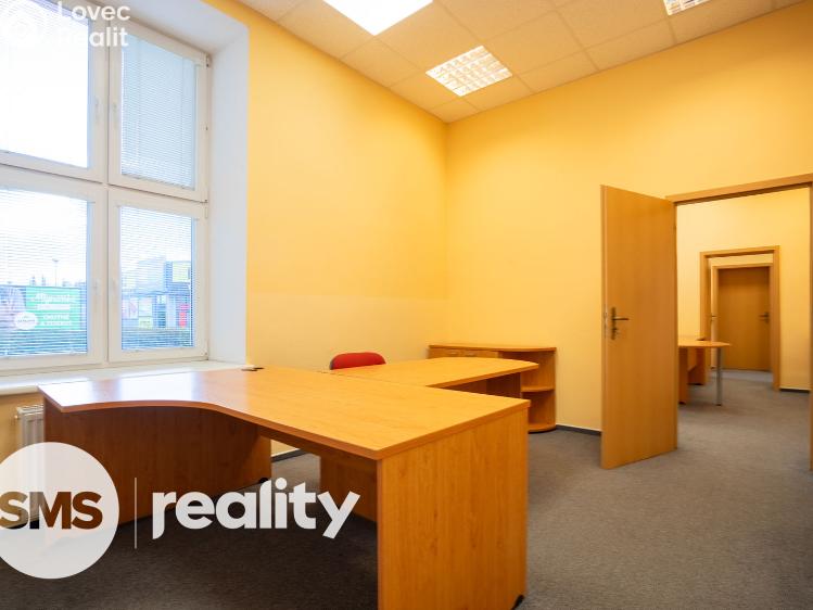 Оренда офісного приміщення Krnov, Revoluční č. 1
