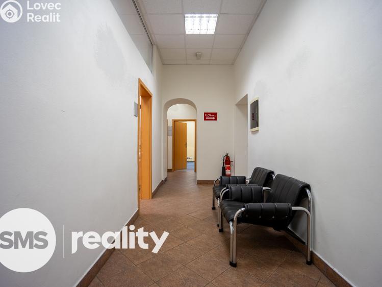 Оренда офісного приміщення Krnov, Revoluční č. 6