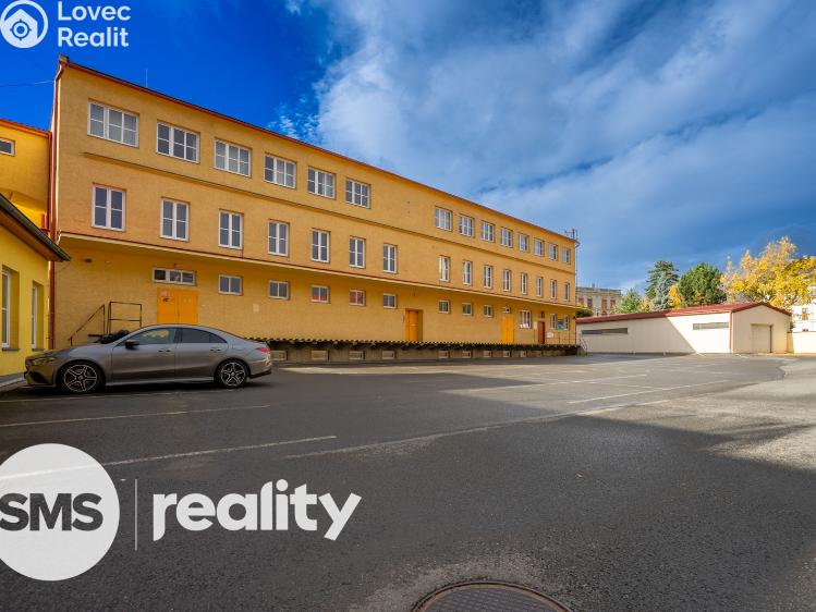 Pronájem kanceláře Krnov, Revoluční 904/30 č. 10