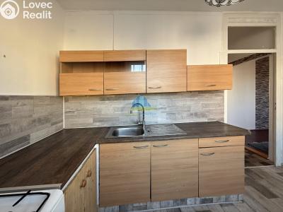 Sale apartment 3+1 Cheb, V Zahradách č. 3