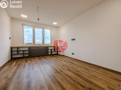 Продаж квартири 1+1 Ostrava, Zeyerova č. 9