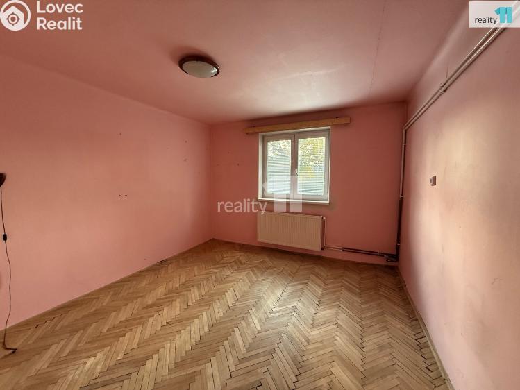 Prodej bytu 2+1 Radnice, Sídliště č. 11