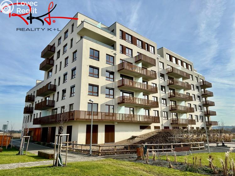 Prodej garážového stání Praha 10, Kardausova 705/6 č. 1