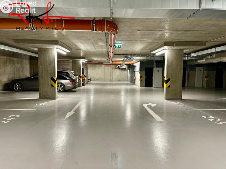 Prodej garážového stání Praha 10, Kardausova 705/6 č. 2