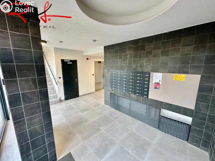 Продаж квартири 2+KK Praha, Čakovická č. 16