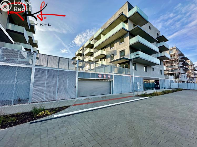 Sale apartment 2+KK Praha, Čakovická č. 17