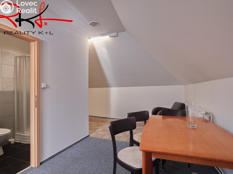 Pronájem kanceláře Roudnice nad Labem, Husovo náměstí č. 10