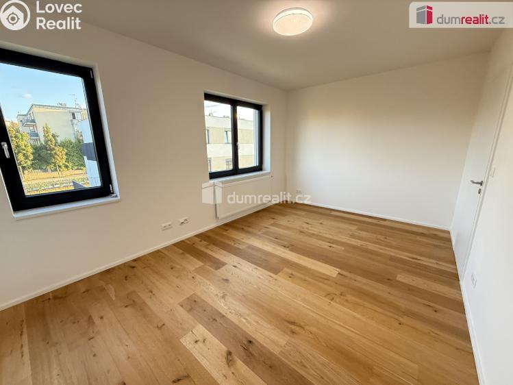 Аренда квартиры 2+KK Praha-Zličín, Strážovická č. 9