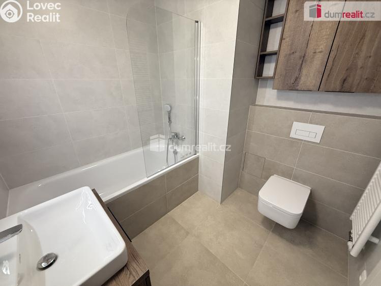 Аренда квартиры 2+KK Praha-Zličín, Strážovická č. 13