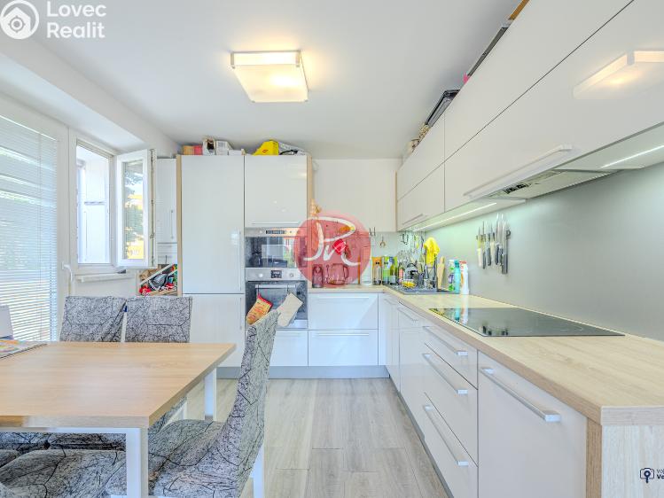 Prodej bytu 3+1 Ostrava, Výškovická č. 1