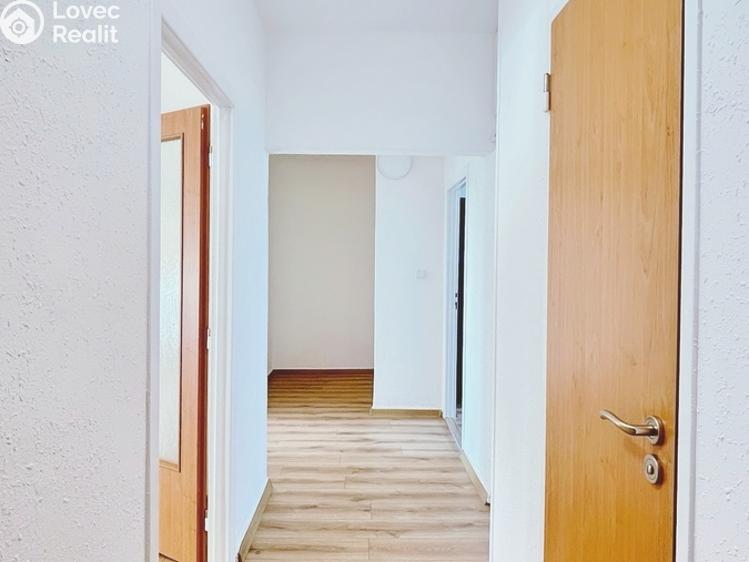 Pronájem bytu 4+1 Ostrava, Otakara Jeremiáše č. 8