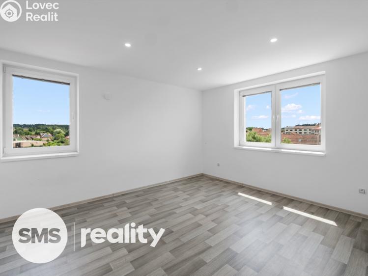 Pronájem bytu 4+KK Trnava č. 7