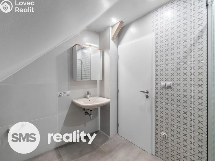 Pronájem bytu 4+KK Trnava č. 10